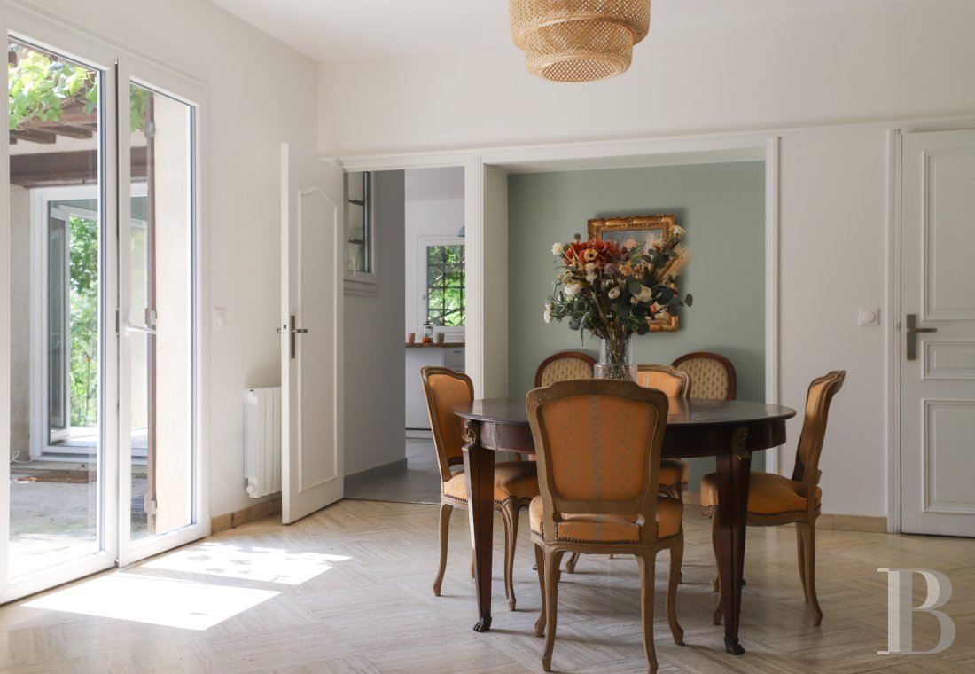 En Normandie, dans le parc régional des Boucles de la Seine, une villa de style anglo-normand - photo  n°17